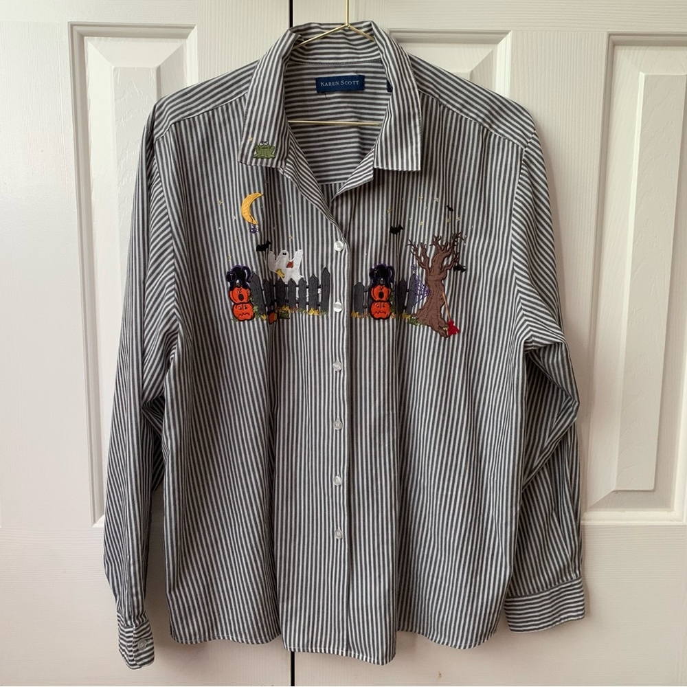 🌙 Vintage 90s Halloween Stripped Button Down